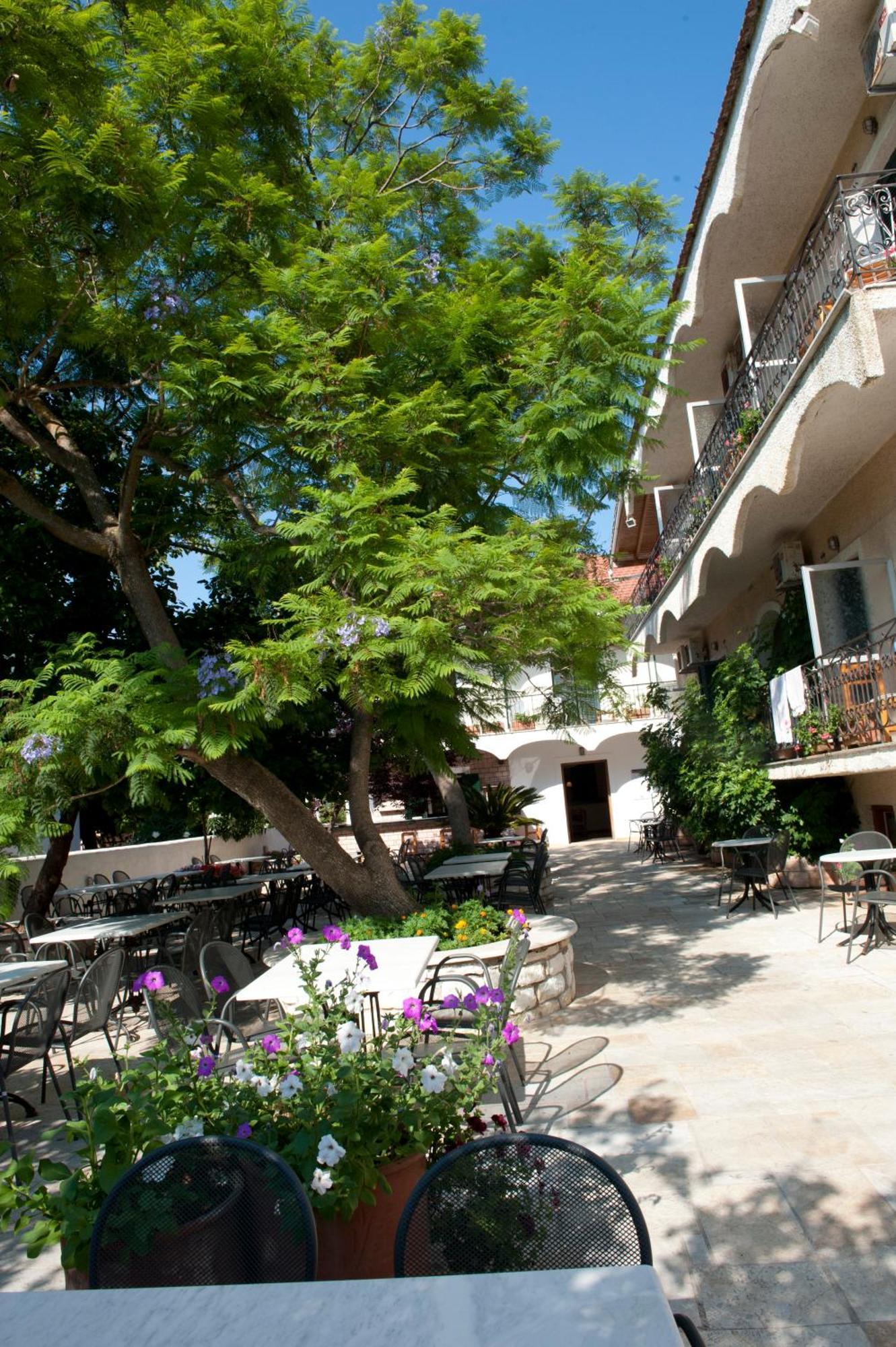 Marie Hotel Acharavi  Exterior foto