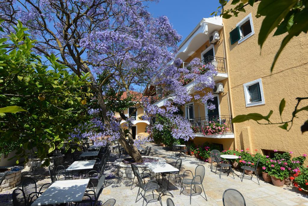 Marie Hotel Acharavi  Exterior foto