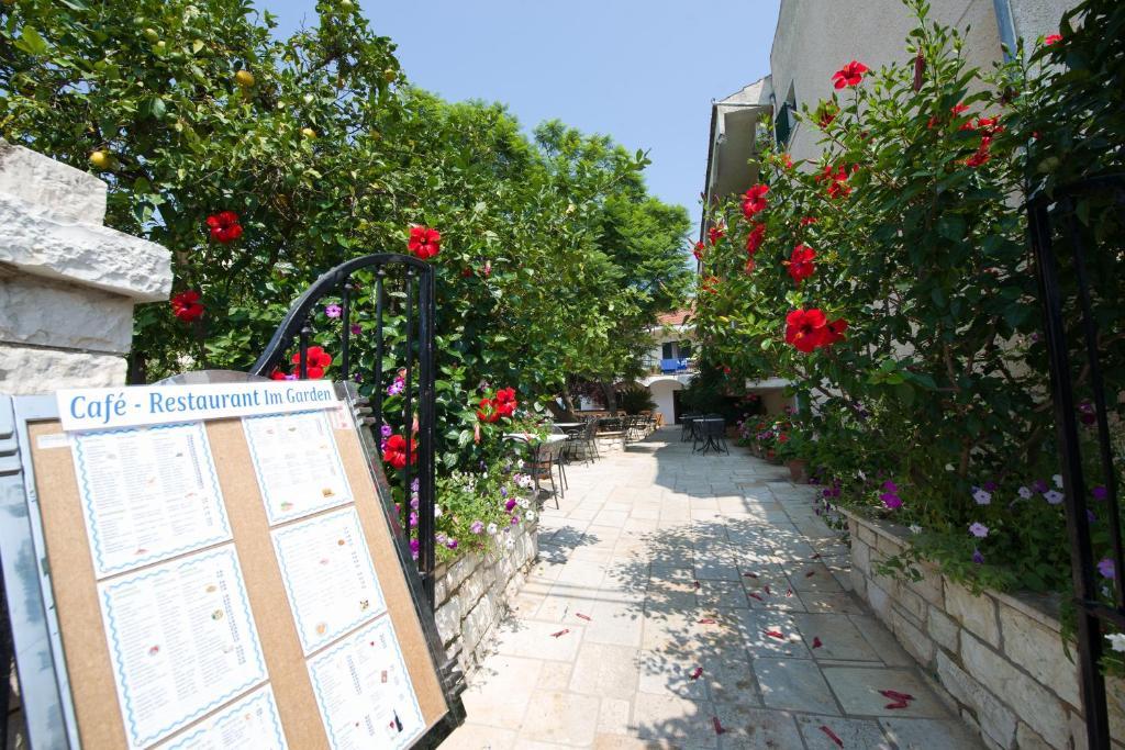 Marie Hotel Acharavi  Exterior foto